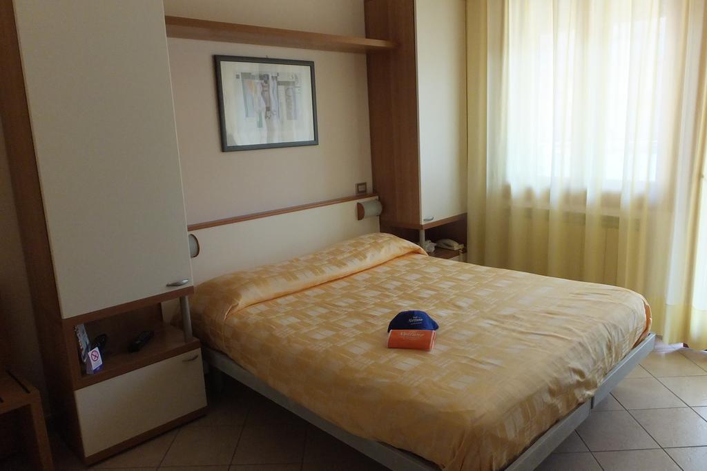 Hotel Nettuno Соттомаріна Номер фото